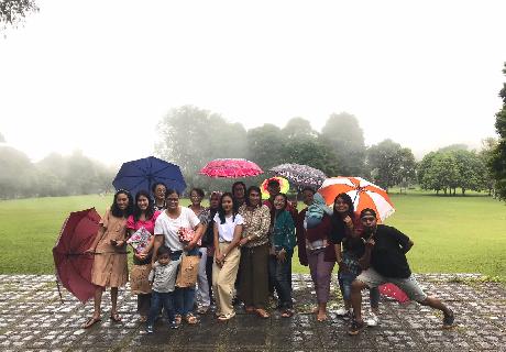 Kegiatan Perpisahan Guru di Objek Wisata Bedugul